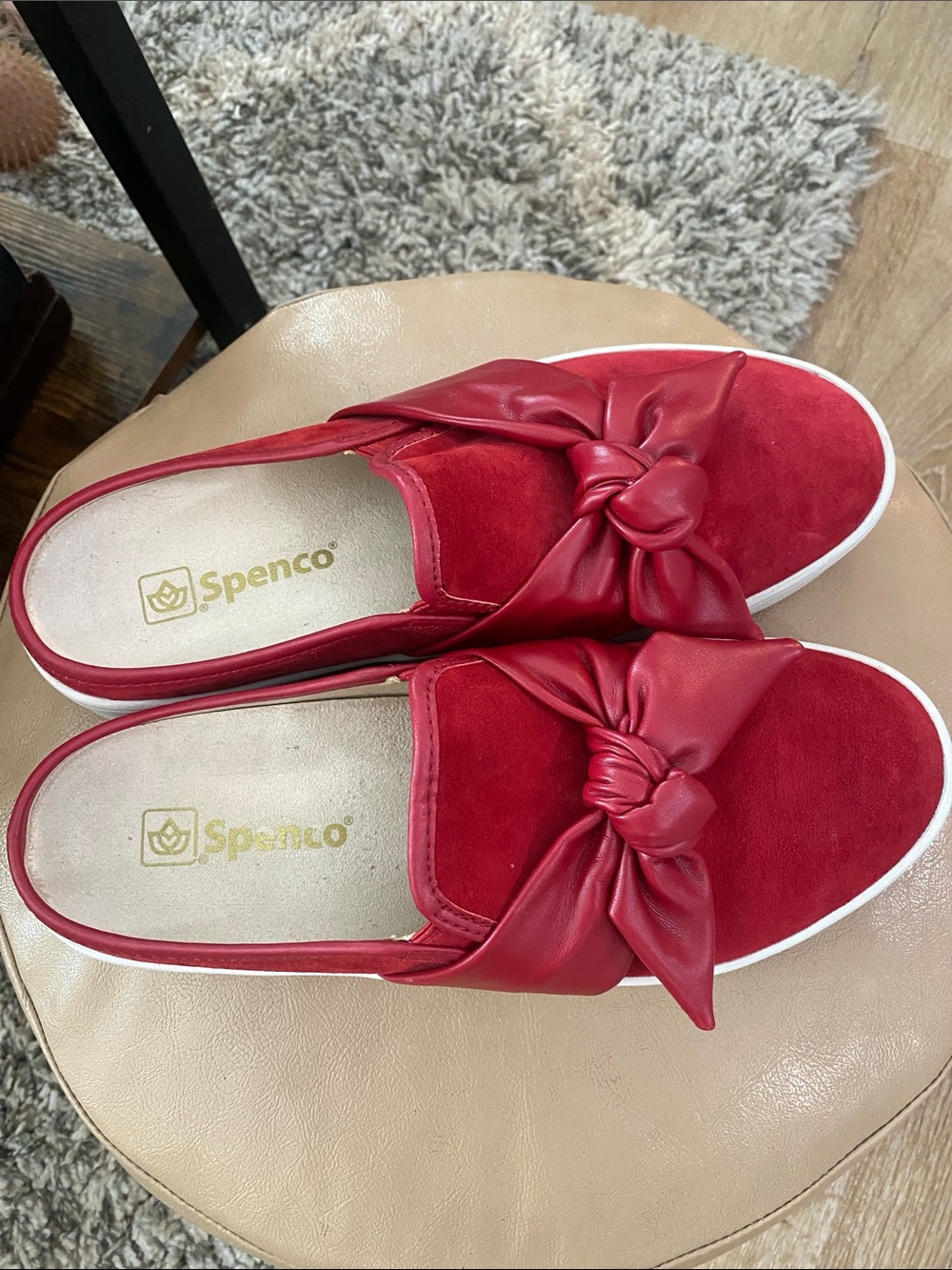 Spenco Orthotic Red Suede Bow Mules Barbados size 9B